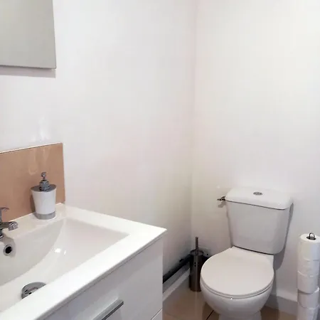 Country Bed & Breakfast 3*